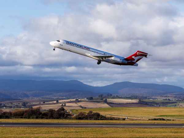 240627 Launceston Airport AF 147